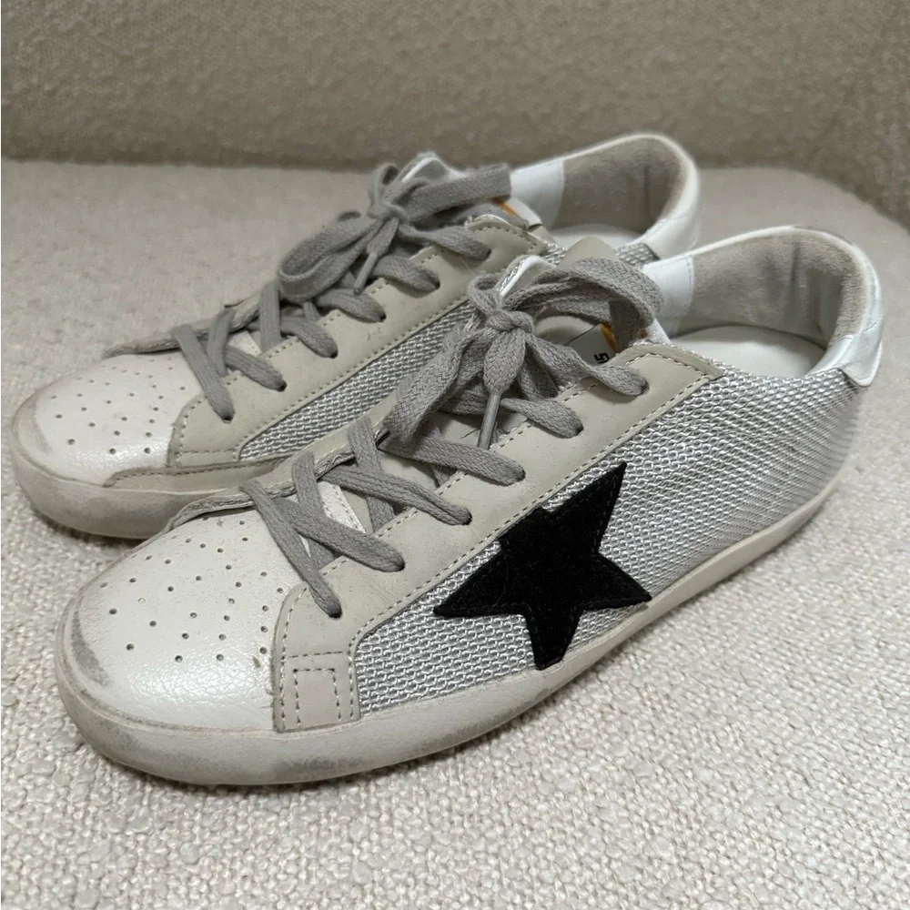 Golden Goose Sneakers with box - Picture 1 of 10
